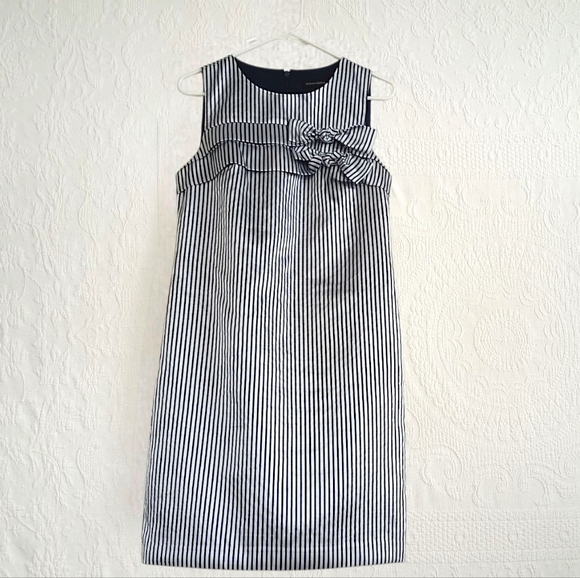 Banana Republic Dresses & Skirts - Banana Republic Navy Blue and White Pin Striped Satin Mini Dress With Bow Detail